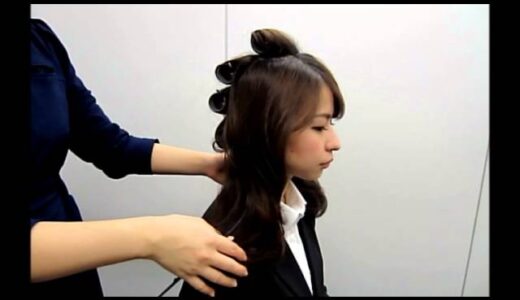 就活おすすめヘアのシンプルで清潔感のあるシニョンスタイル①　：アトリエはるか